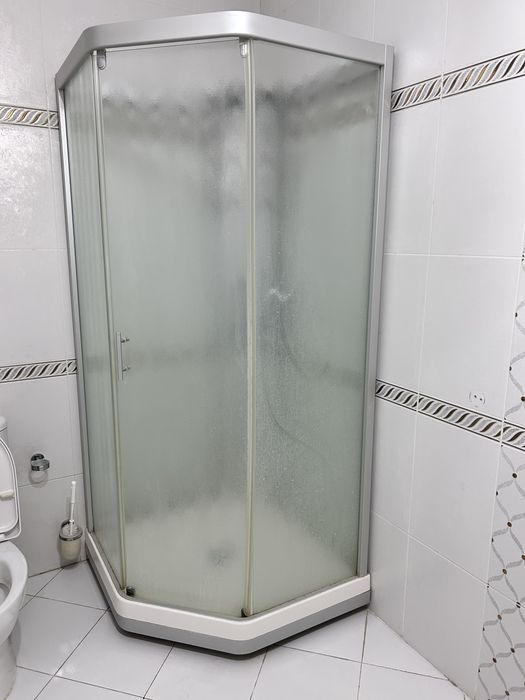 Продам душквую кабину IDO