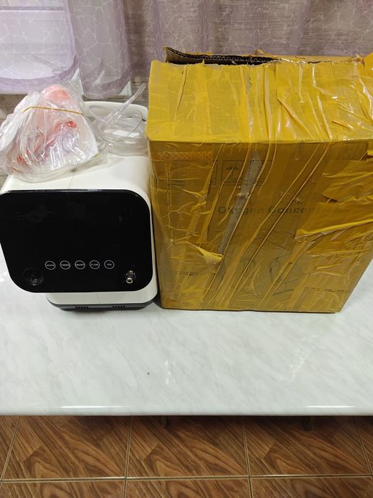 Кислародный концентратор с инголятором