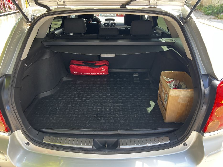 Toyota Avensis D-Cat