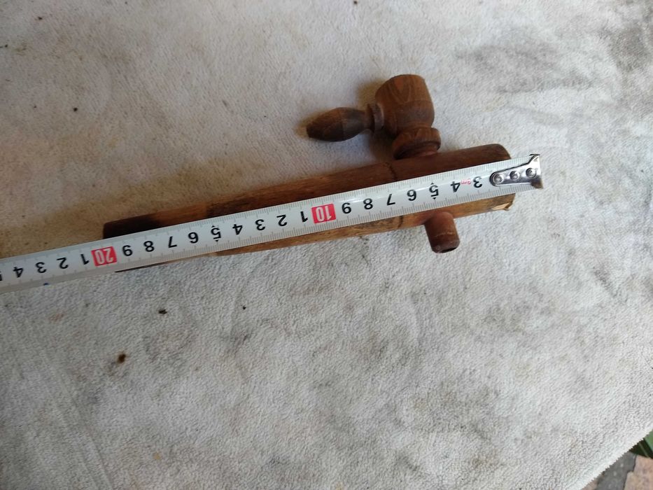 Дървена Канелка за бъчва, буре.