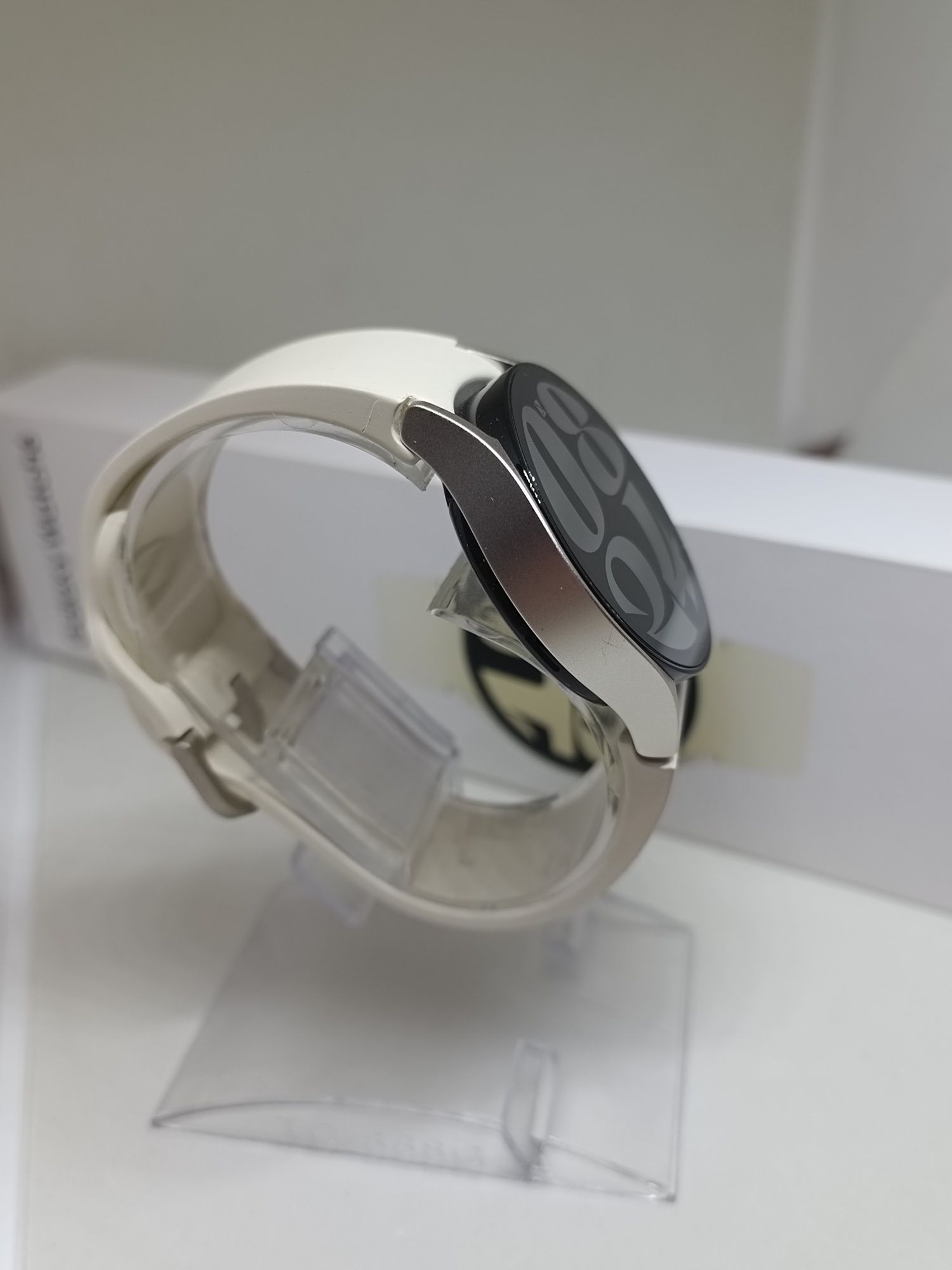 Смарт часовник SAMSUNG Watch 6 / 40mm