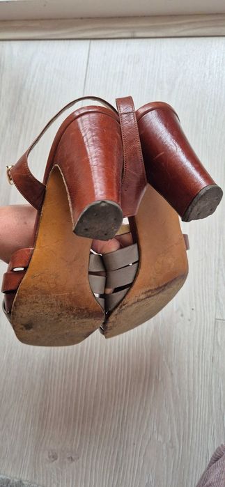 Sandale vintage din piele