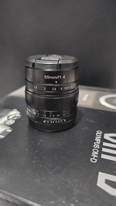 Olympus OM-D E-M10 Mark II