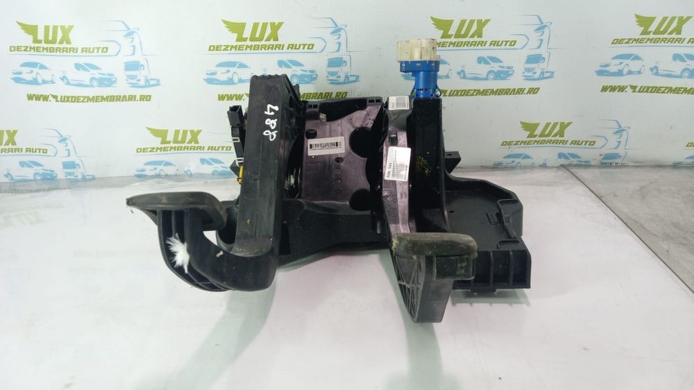 Pod pedalier 25863700 Peugeot Boxer 2 Typ250  [din 2nd facelift]