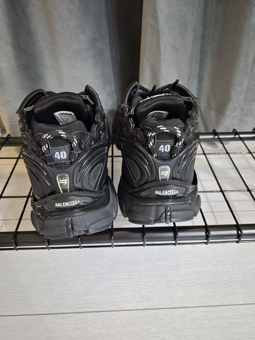 Balenciagarunner,noi