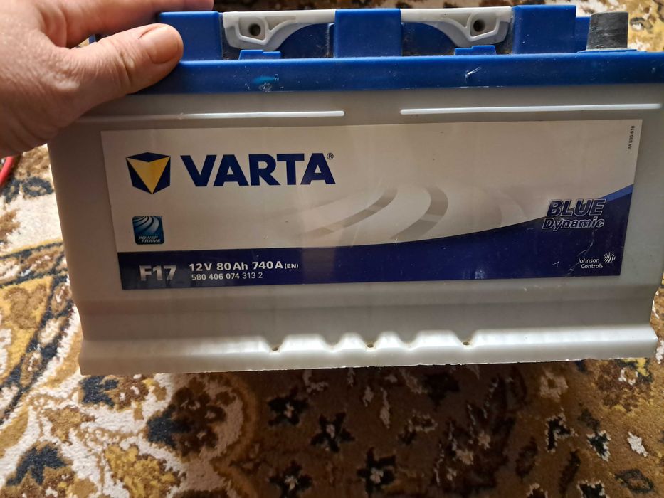 Vand Baterie auto Varta Blue Dynamic, 12 V, 80 Ah, 740 A