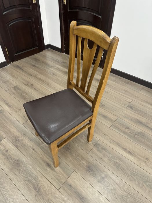 Стулья из чистого дерева