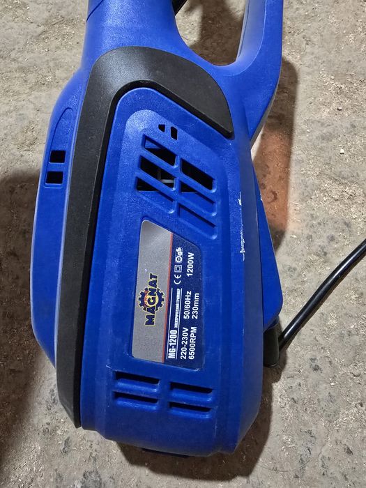 Gazon strijka qladgon aparat sotiladi yengide 3-4marta iwlatlgan