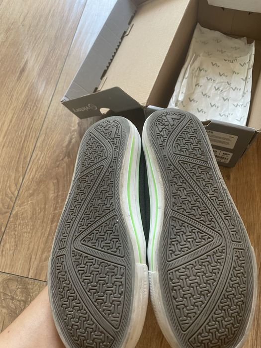Стоножки Adidas и гуменки