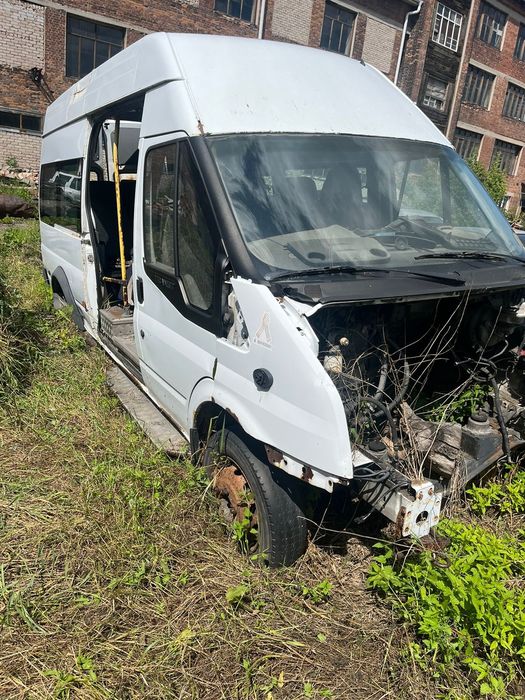 В полный разбор автомобиль Форд Транзит .Год выпуска 2007