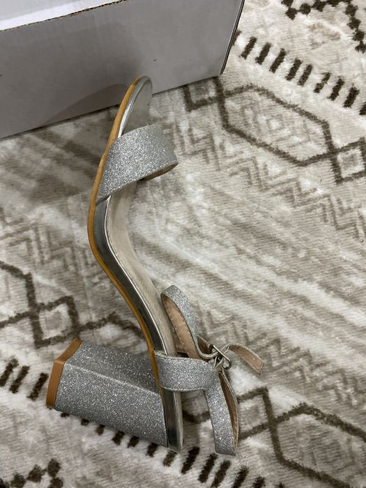 Дамски обувки на ток