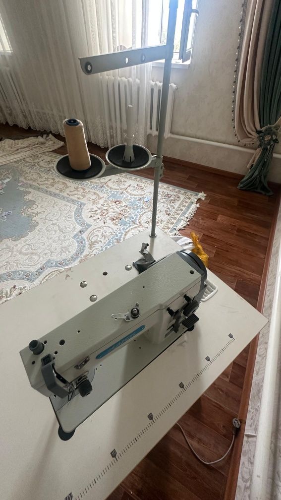Швейная машина зигзаг прямая строчка