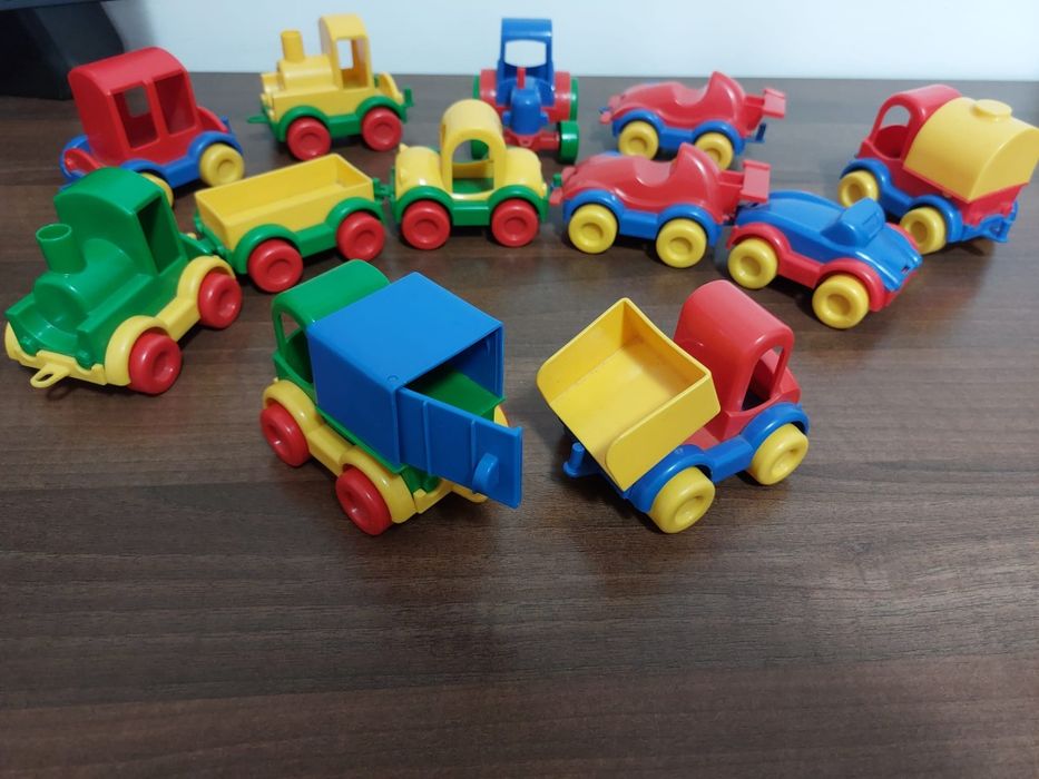 Mașinuțe  jucarii