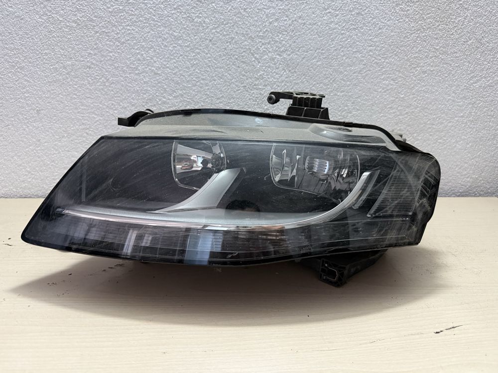 Ляв фар Audi A4, Ауди А4
