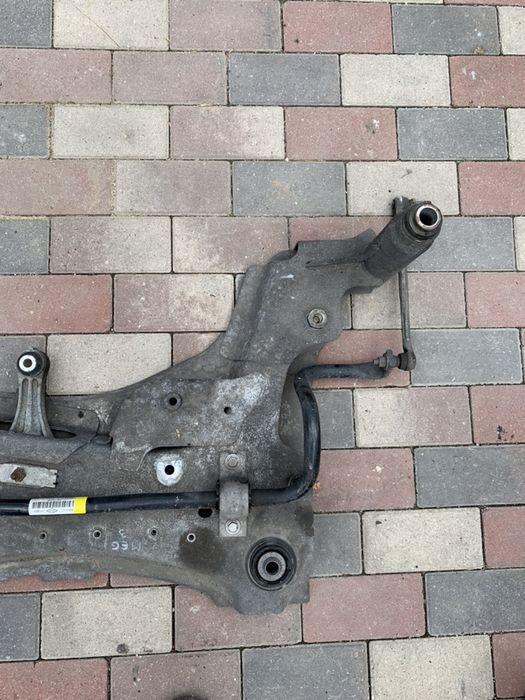 Punte jug cadru Megane 3 stare f buna! ORICE PIESA DISPONIBILA!