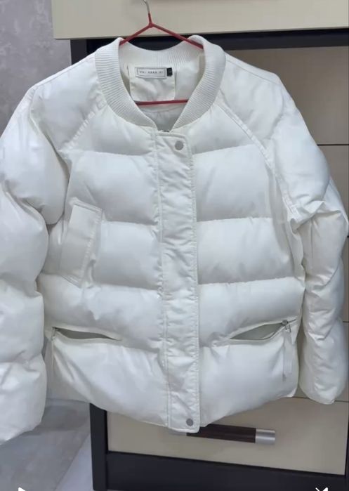 Пуховик белый теплый