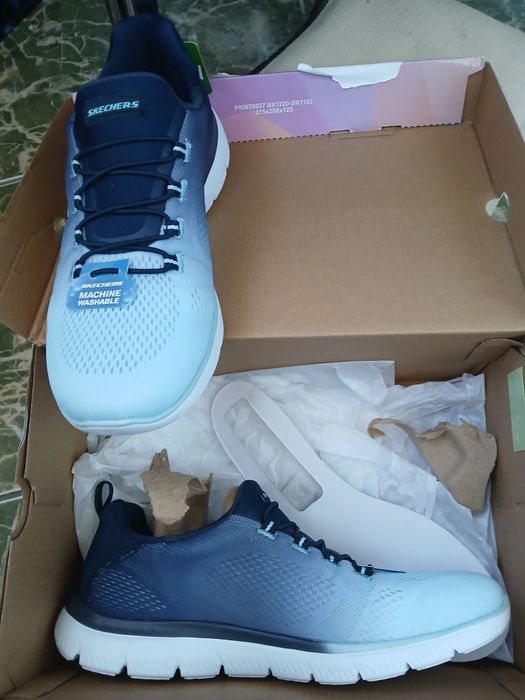 Adidasi  noi Skichers