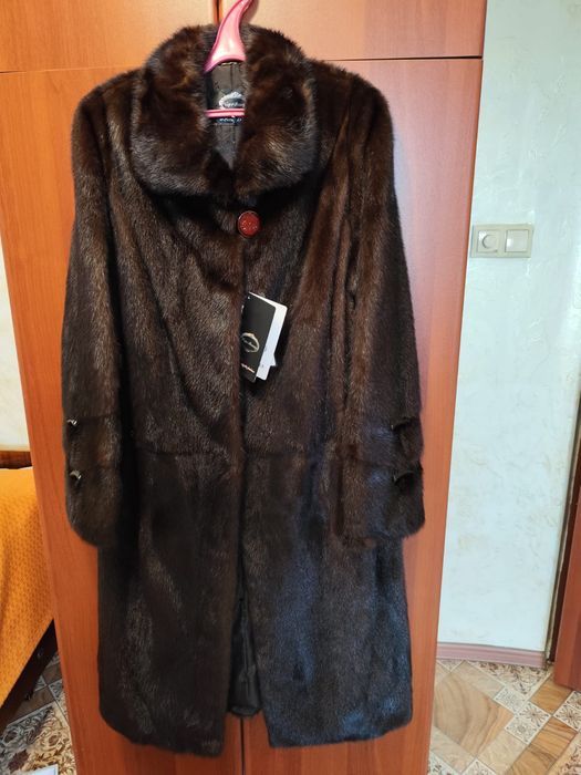 Продается женская шуба норковая и дублёнка