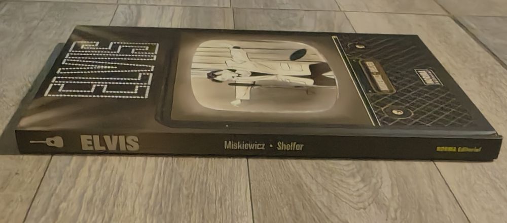 Benzi desenate Elvis comic book roman grafic