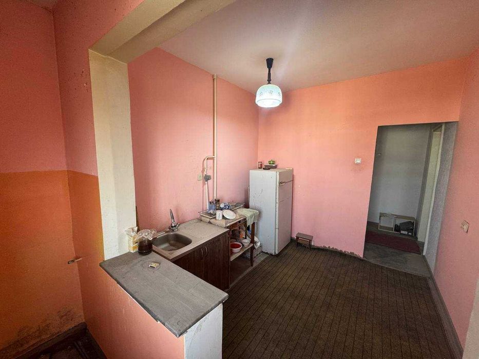 СРОЧНО !! Продается квартира в Яшнабаде 2/5/9 ( 55 кв/м ) Панеллий