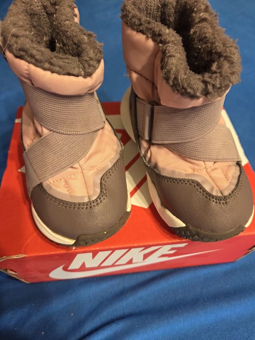 Cizme/ghete Nike nr: 23,5