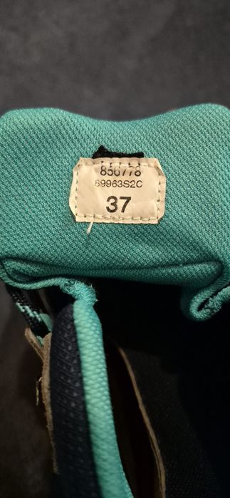 Ghete bocanci trekking munte decathlon 37