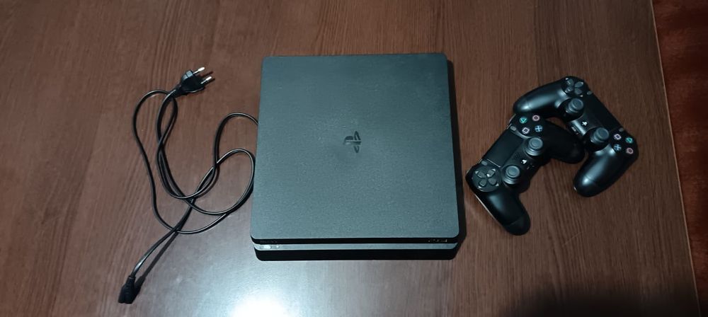 PS 4 SLIM memorie 850GB