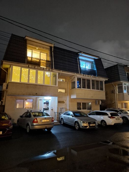 2 Camere Metrou Berceni cu Parcare si Centrala