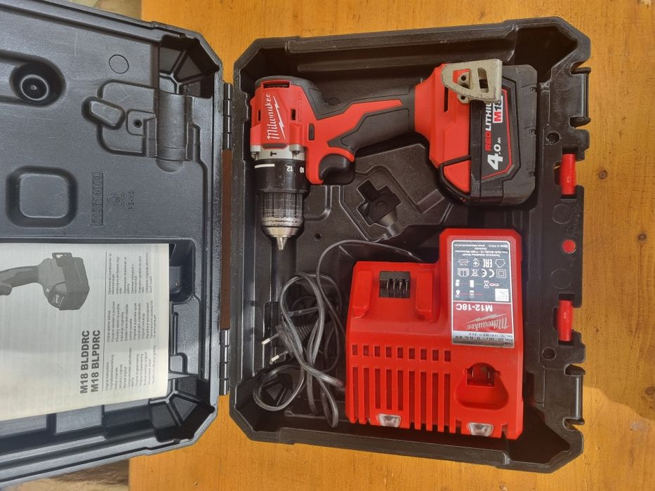 Filetanta milwaukee blpdrc an 2024 +baterie 4 amperi,incarcator si cut