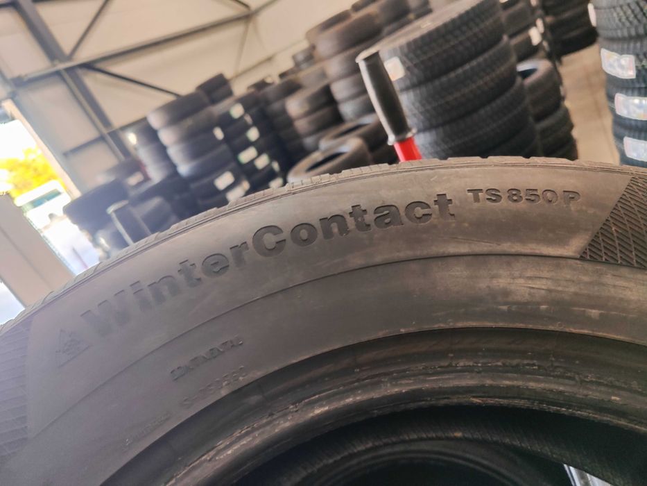 2бр. зимни гуми 235/65/17 Continental