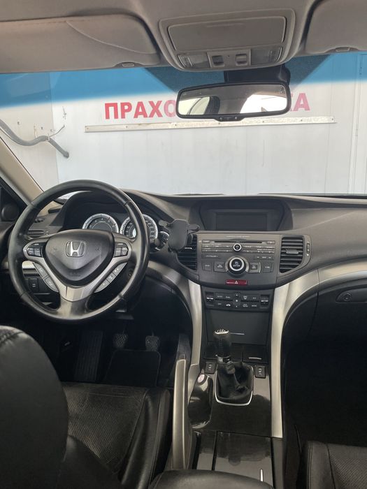 Honda accord 8 2009г