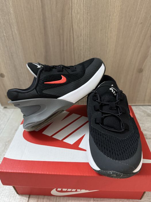 Спортни обувки NIKE AIR MAX 270 GO