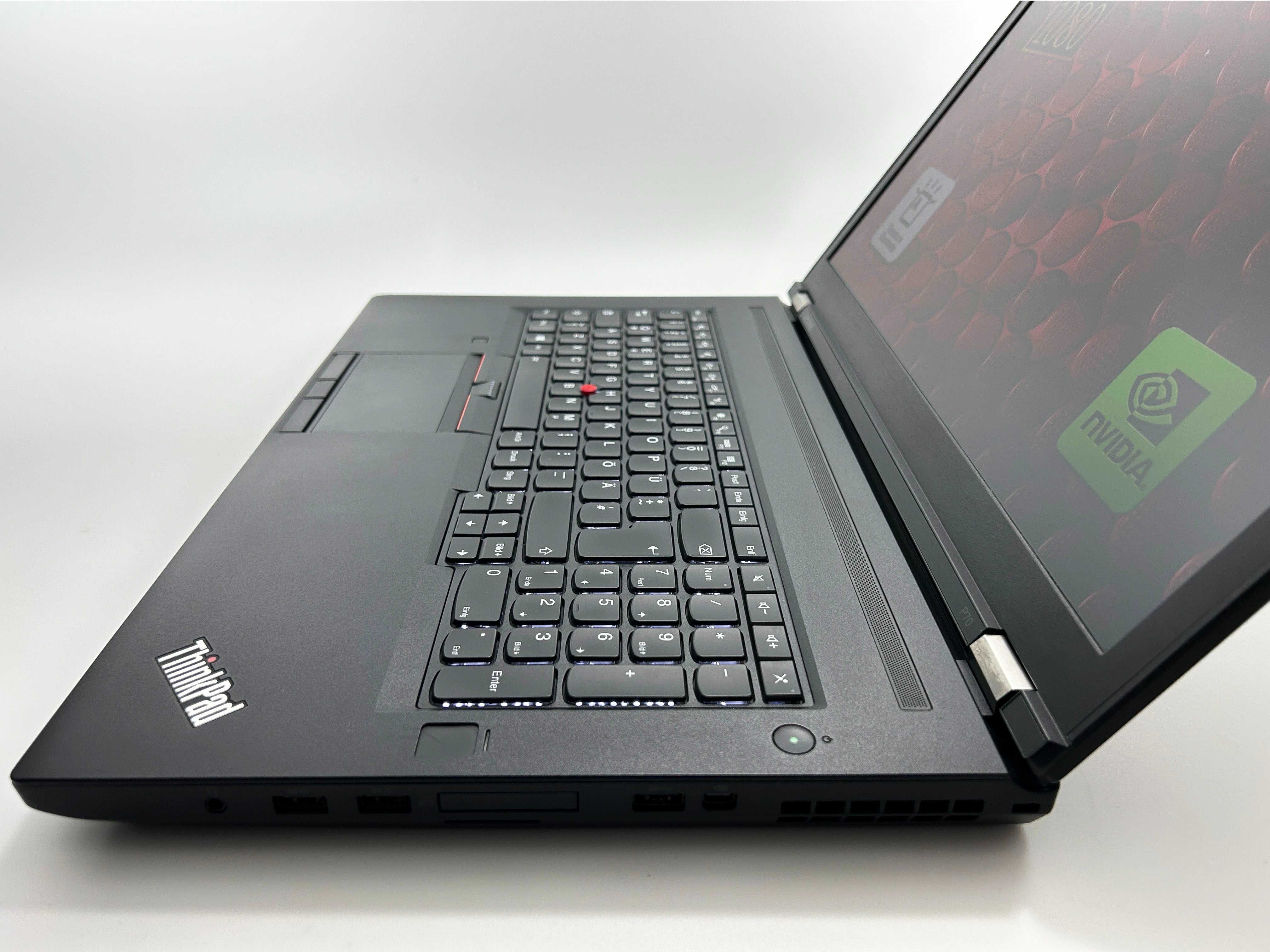 Laptop Lenovo P70 Ecran 17.3 inch i7 512GB SSD Nvidia Quadro CA NOU