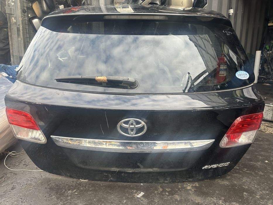 Крышка багажника Авенсис 270 кузов