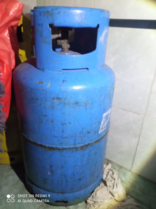 Vând butelii de aragaz