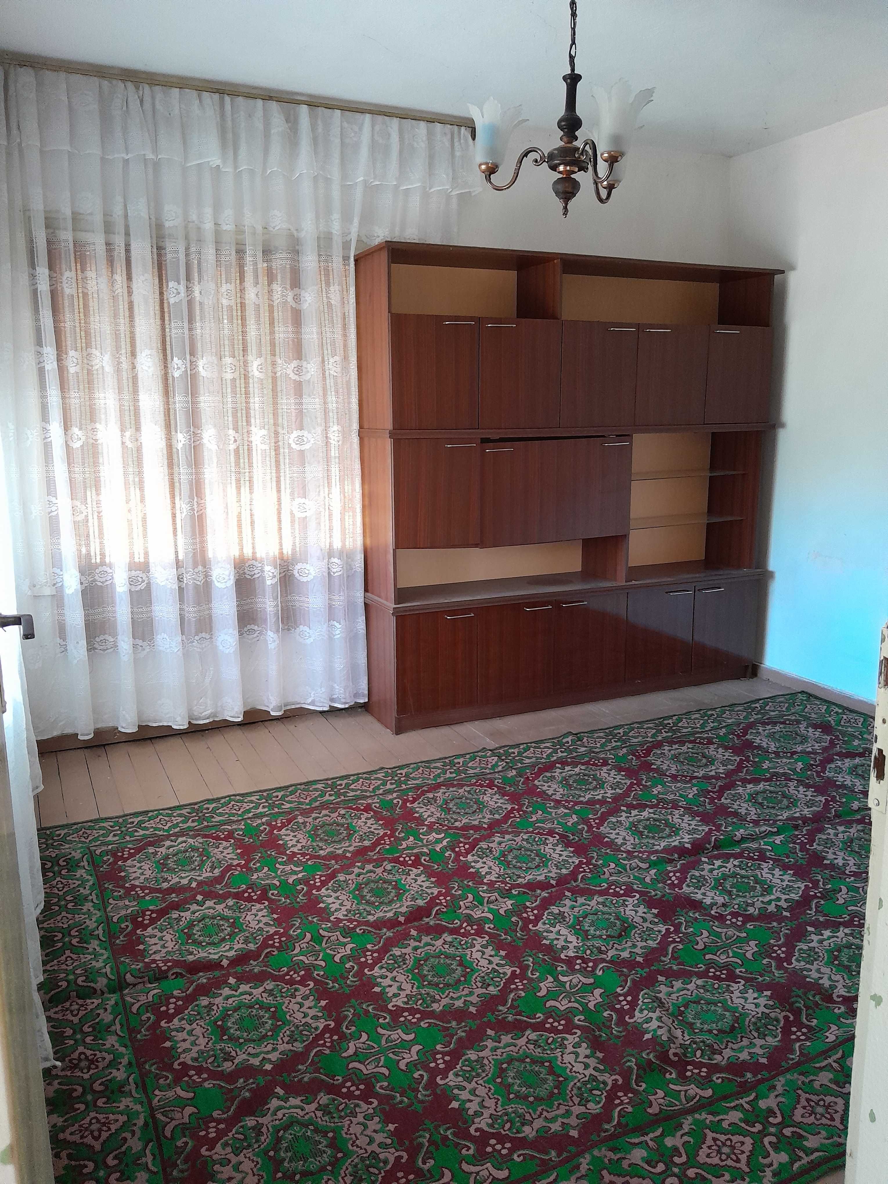 Продавам къща в с.Православен