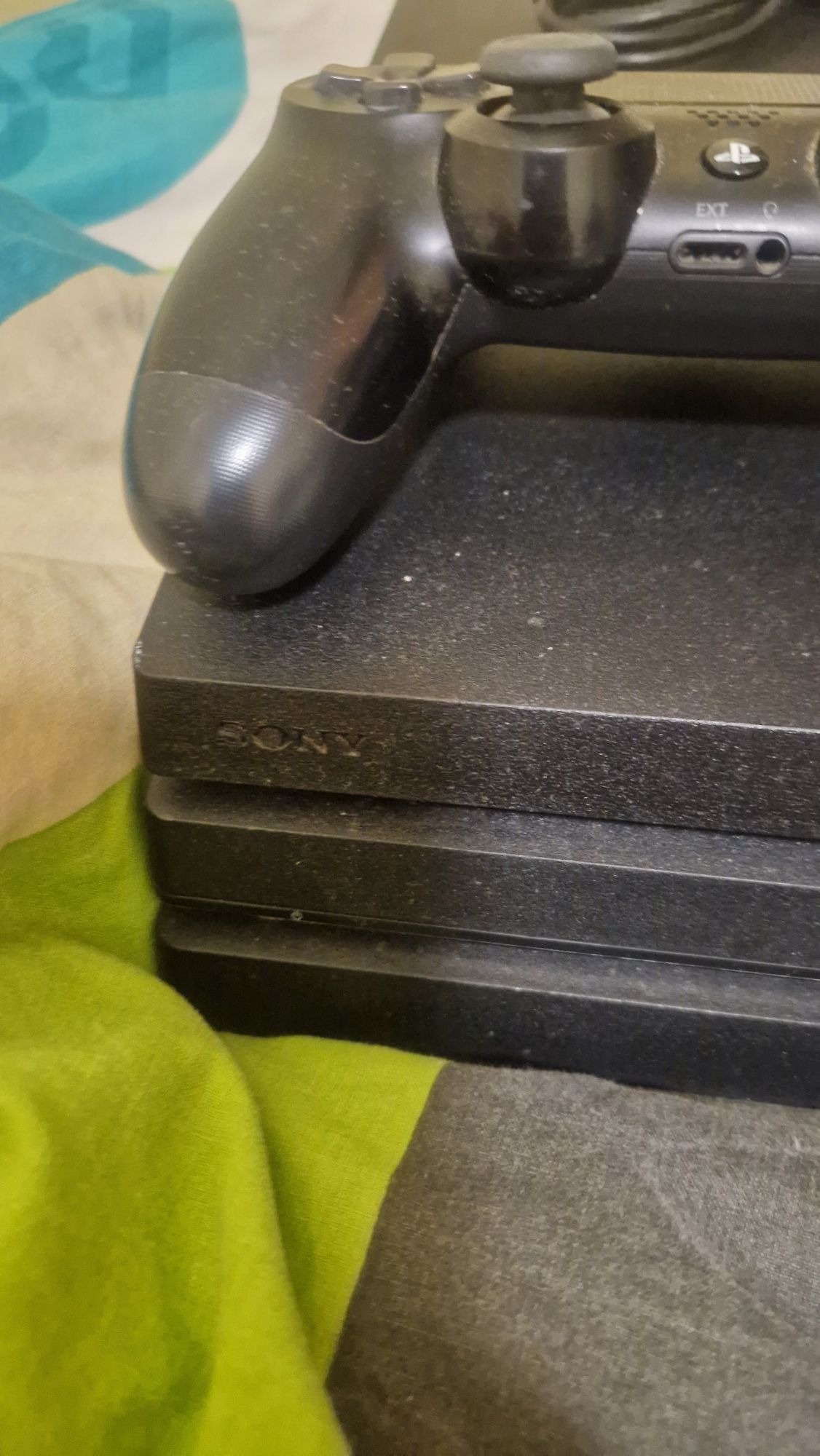 Продавам psp 4pro плюс игра