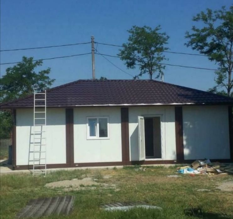 Case pe structura metalica