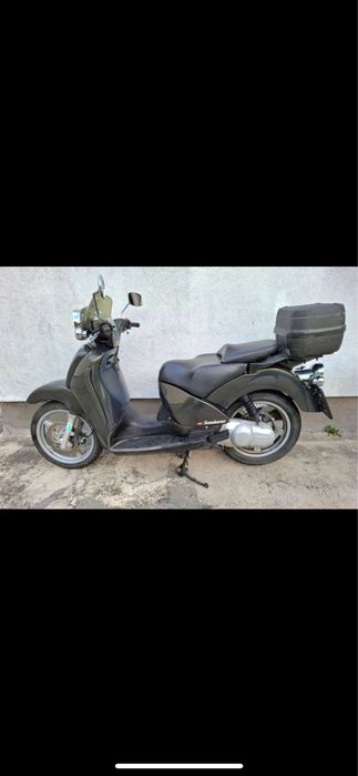 Scuter Aprilia Scarabeo 125