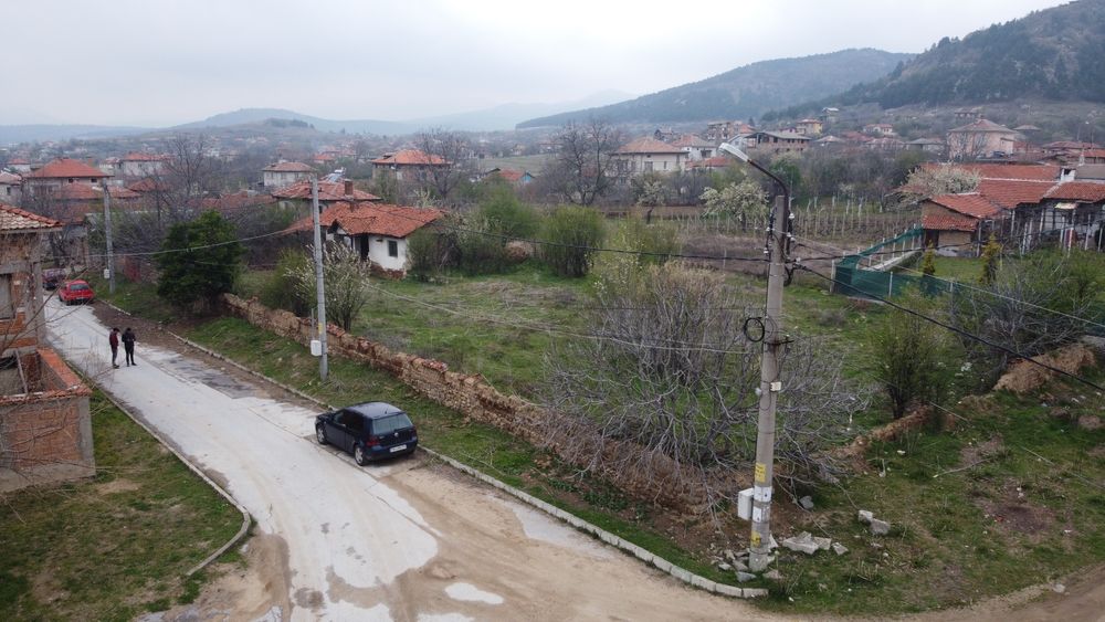 Къща с двор в град Хисаря