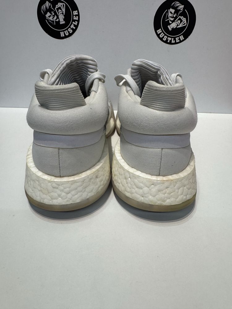 Маратонки ADIDAS MARQUEE BOOST .Номер 44