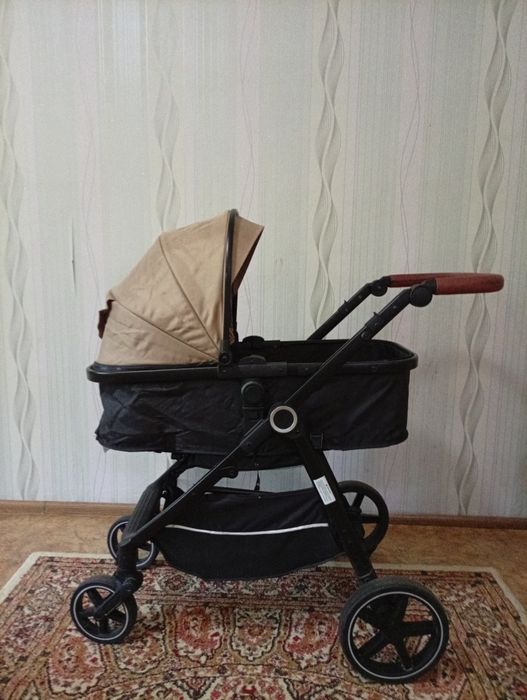 Продам каляску. Абсолютно новая.. очень удобная