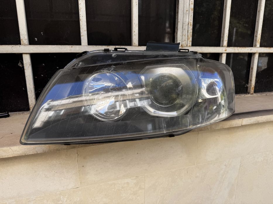 Фар Audi A3 8p xenon ксенонов ксенон