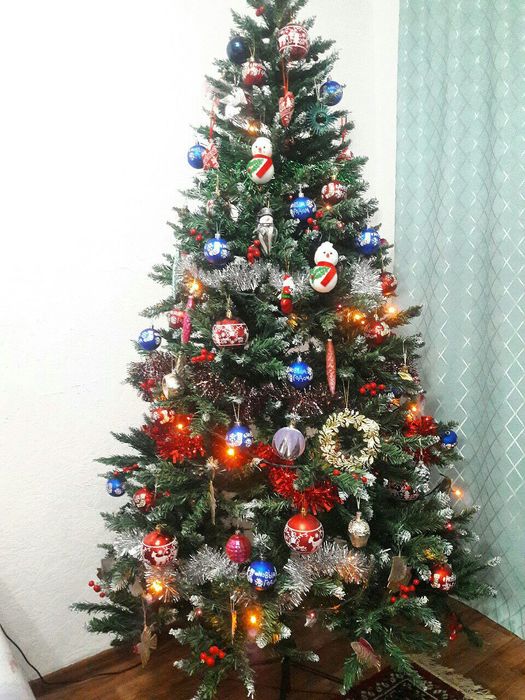 Искусственная елка