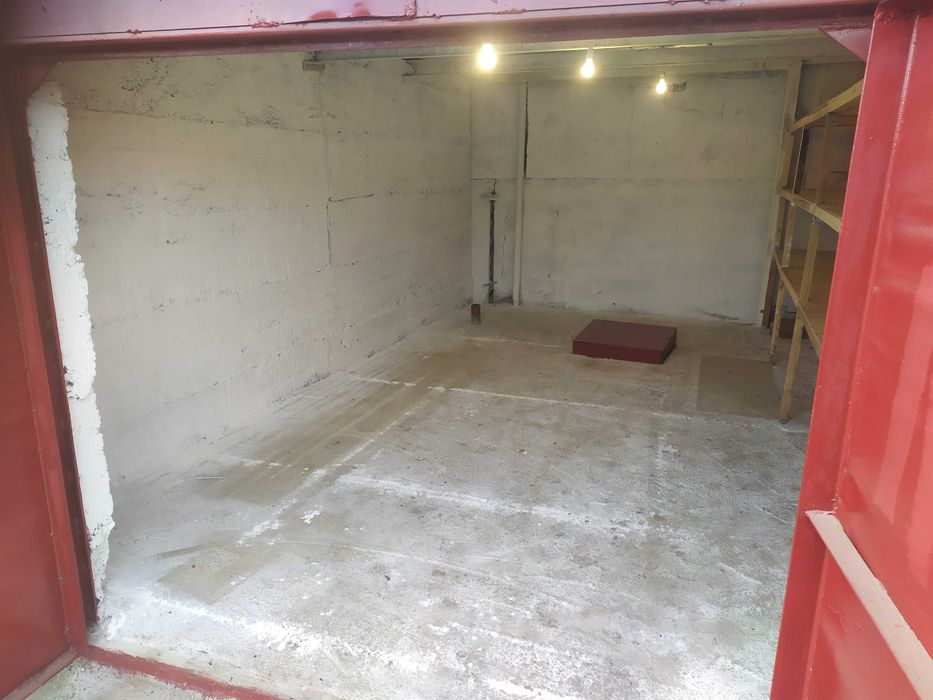 сдам КАПИТАЛЬНЫЙ гараж 24 кв.м. в ЦЕНТРЕ, удобно под СКЛАД! НЕдорого!