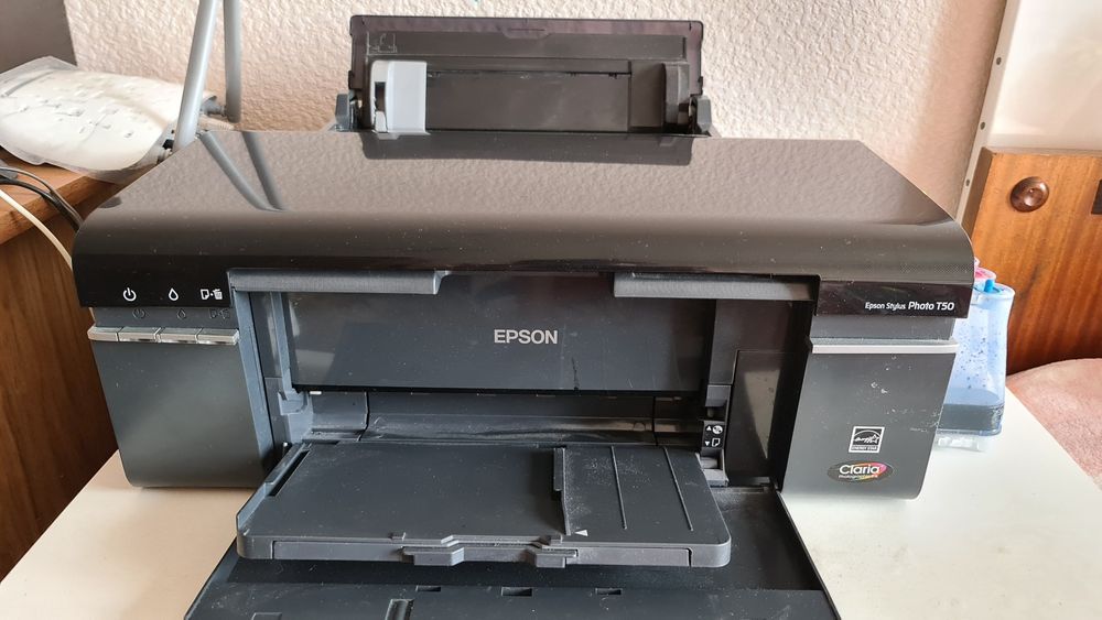 Продам Epson принтер с снпч