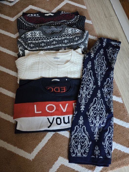 Лот пуловери и рокля М размер