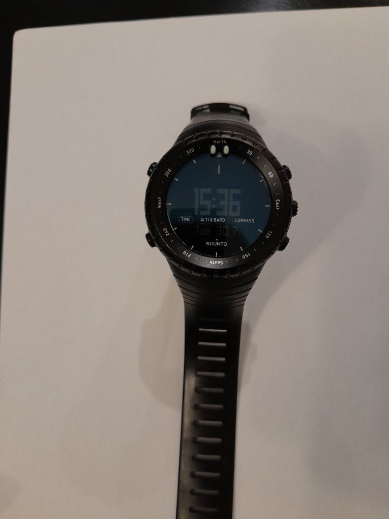 Vând ceas Suunto Core Al Black