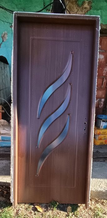 De vânzare uși cu tot cu toc