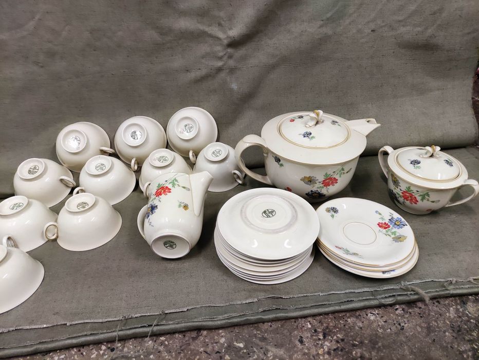 Продавам немски порцеланов сервиз. Hutschenreuther Hohenberg 1814 1939